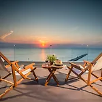 Apartment Vento Di Mare Peraía