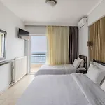 Vento Di Mare Apartment Peraía