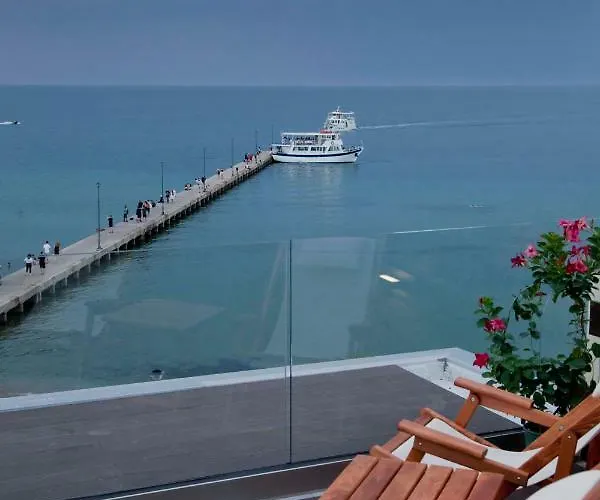 Lägenhet Vento Di Mare Peraía